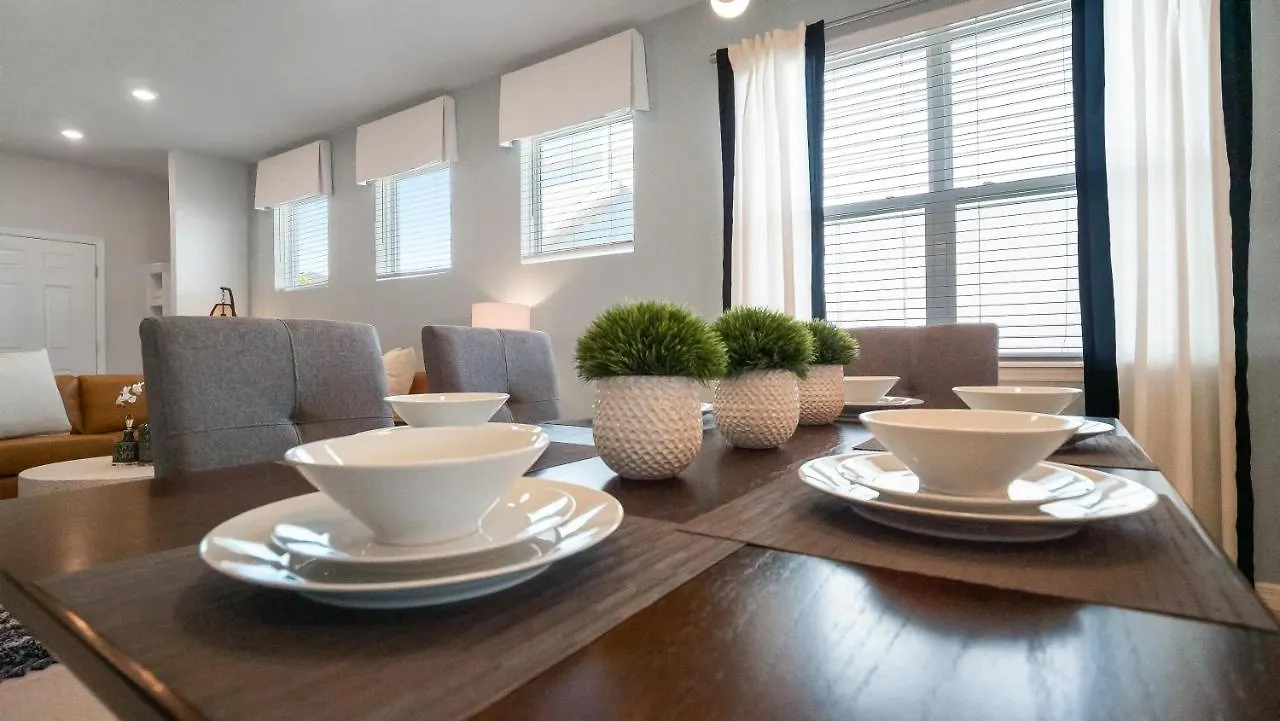 Вилла Luxury Five Bed In Windsor Island Bsv2331 Давенпорт 0*,  США