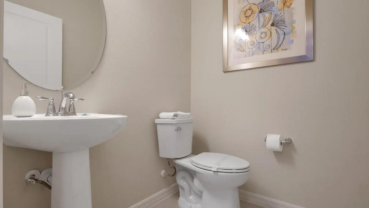 Luxury Five Bed In Windsor Island Bsv2331 Villa Davenport